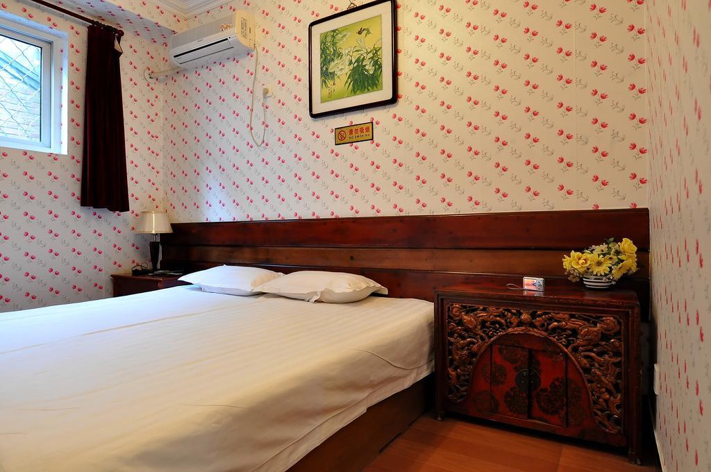 Red Lantern House Hostel Beijing Room photo
